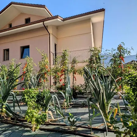 La Mansarda Dei Tre Cipressi * אאוסטה